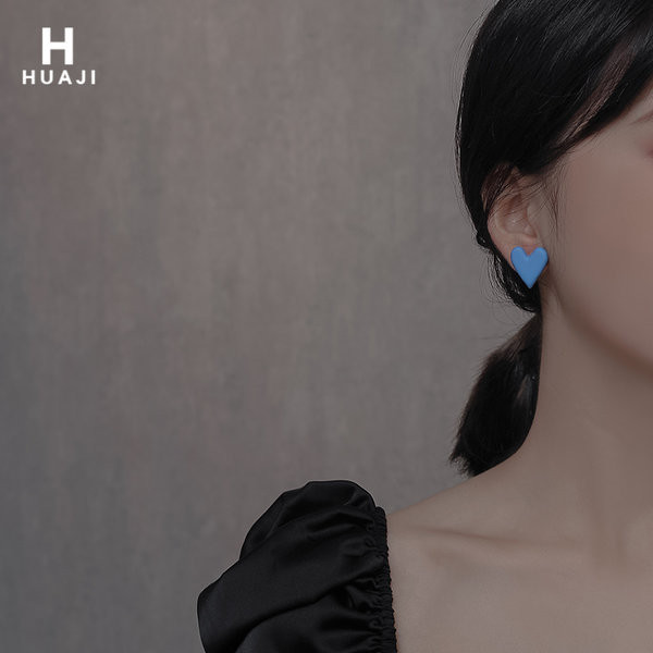 Šarene ženske naušnice u obliku srca