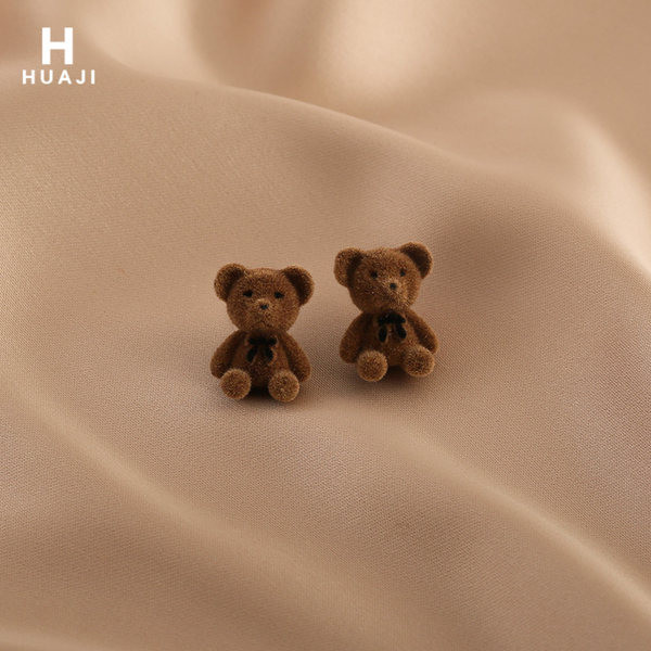 Moderne ženske naušnice u obliku medvjeda