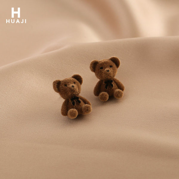 Moderne ženske naušnice u obliku medvjeda