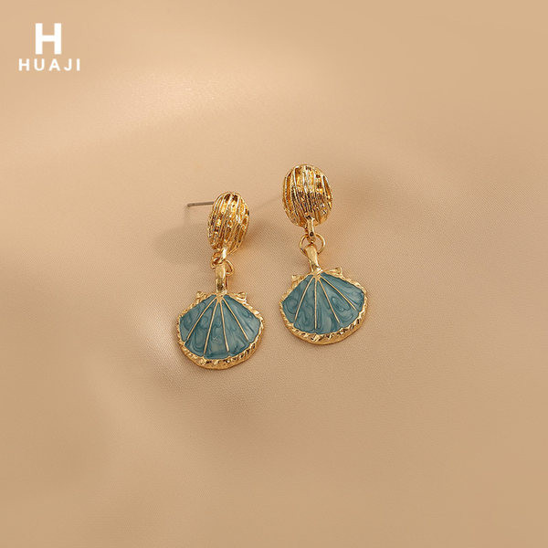 Zlatne ženske naušnice - viseće