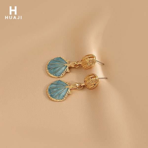 Zlatne ženske naušnice - viseće