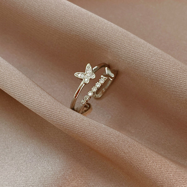 Γυναικείο δαχτυλίδι με πέτρες σε ασημί χρώμα