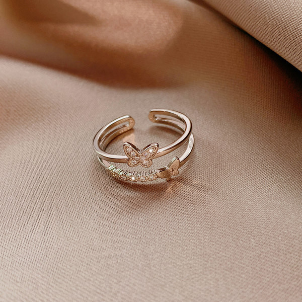 Γυναικείο δαχτυλίδι με πέτρες σε ασημί χρώμα