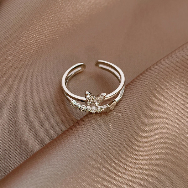 Γυναικείο δαχτυλίδι με πέτρες σε ασημί χρώμα