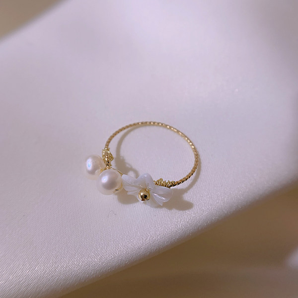 Νέο μοντέλο γυναικείο δαχτυλίδι με λουλούδι και πέρλες