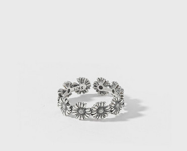 Inel de dama din argint cu flori decorative