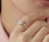 Κομψό γυναικείο λεπτό δαχτυλίδι με κολιέ