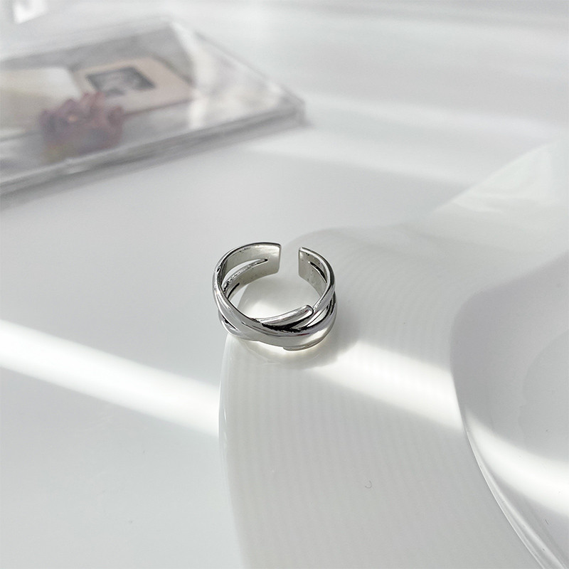 Γυναικεία ρυθμιζόμενα δαχτυλίδια σε τρία μοντέλα - ασημί χρώμα