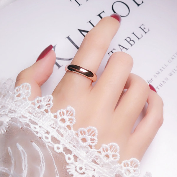 Κλασικό μοντέλο γυναικείο δαχτυλίδι σε ασημί και χρυσό χρώμα