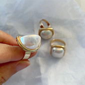 Νέο μοντέλο ρυθμιζόμενο δαχτυλίδι σε χρυσό χρώμα - τρία μοντέλα