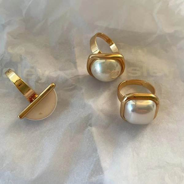 Νέο μοντέλο ρυθμιζόμενο δαχτυλίδι σε χρυσό χρώμα - τρία μοντέλα