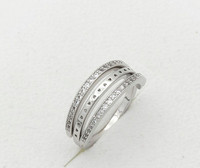 Κομψό γυναικείο δαχτυλίδι με διακοσμητικές πέτρες φαρδύ μοντέλο