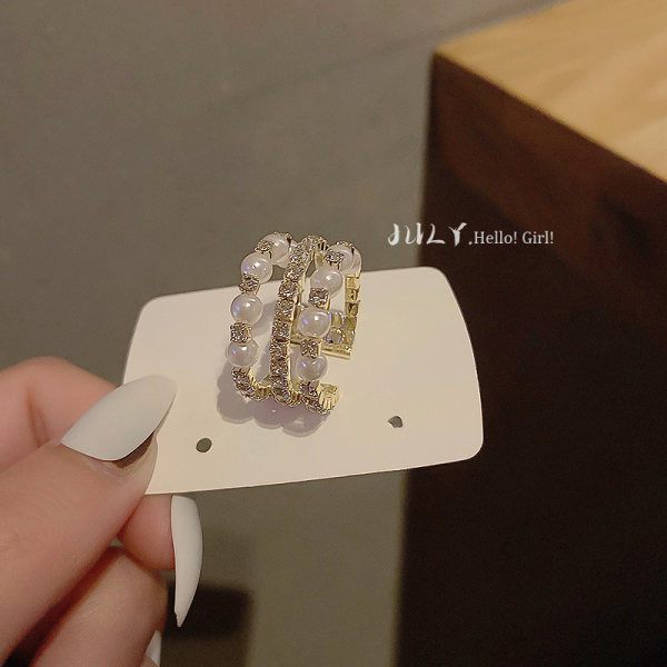 Ρυθμιζόμενο γυναικείο δαχτυλίδι με πέρλες