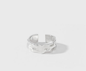 Дамски широк пръстен в сребрист цвят