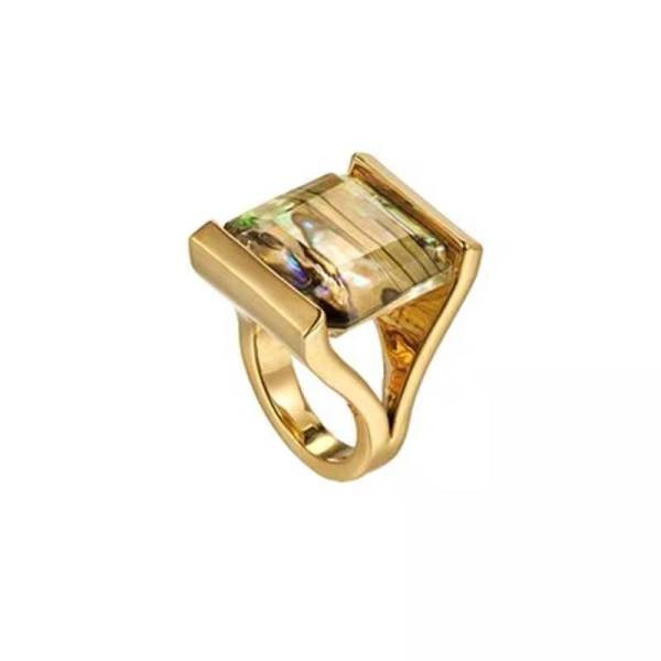 Γυναικείο δαχτυλίδι με πέτρα