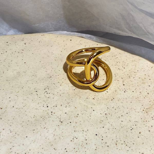 Καθημερινό  δαχτυλίδι σε χρυσό χρώμα - για γυναίκες