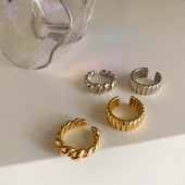 Γυναικείο μοντέρνο δαχτυλίδι σε δύο μοντέλα