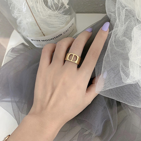 Μοντέρνο φαρδύ μοντέλο χρυσό γυναικείο δαχτυλίδι