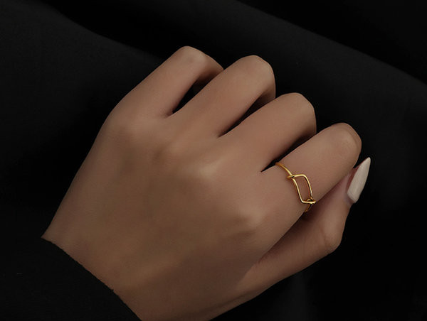 Γυναικείο  δαχτυλίδι σε χρυσό χρώμα