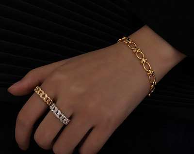 Νέο μοντέλο γυναικείο δαχτυλίδι σε χρυσό χρώμα