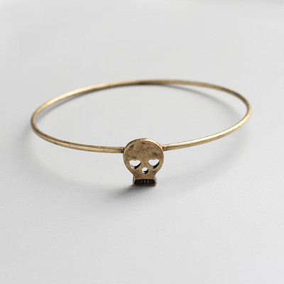 Naiste igapäevane sõrmus viies erinevas mudelis