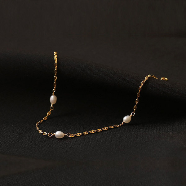 Γυναικείο βραχιόλι σε χρυσό χρώμα - δύο μοντέλα