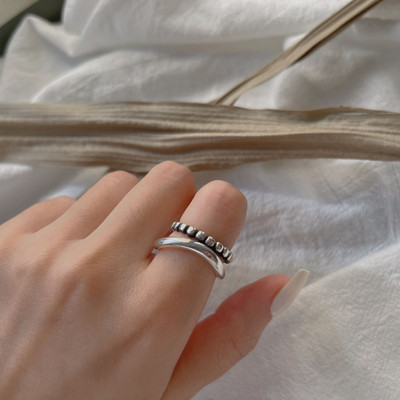 Γυναικείο δαχτυλίδι σε ασημί χρώμα - δύο μοντέλα