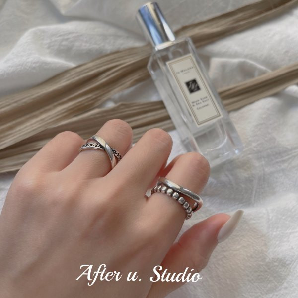 Γυναικείο δαχτυλίδι σε ασημί χρώμα - δύο μοντέλα