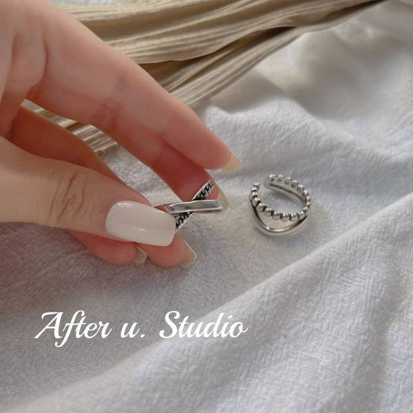 Γυναικείο δαχτυλίδι σε ασημί χρώμα - δύο μοντέλα