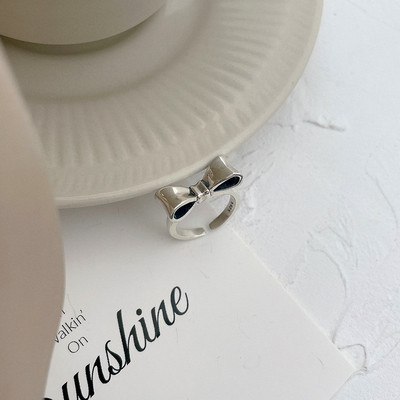 Γυναικεία δαχτυλίδια πολλά μοντέλα σε ασημί χρώμα