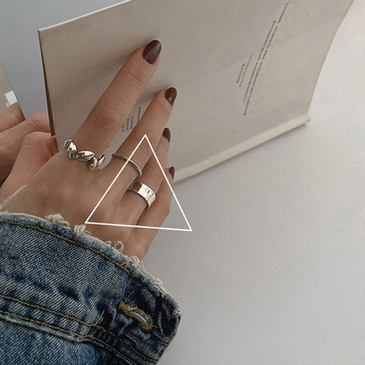 Γυναικεία δαχτυλίδια πολλά μοντέλα σε ασημί χρώμα