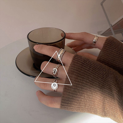 Γυναικεία δαχτυλίδια πολλά μοντέλα σε ασημί χρώμα