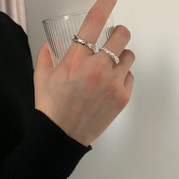 Γυναικεία δαχτυλίδια πολλά μοντέλα σε ασημί χρώμα