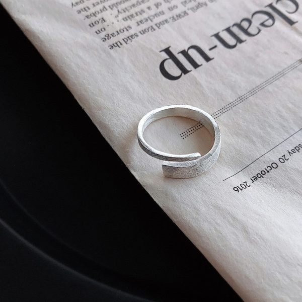 Κλασικό μοντέλο ασημένιο γυναικείο δαχτυλίδι