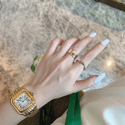 Дамски пръстен в сребрист или златист цвят