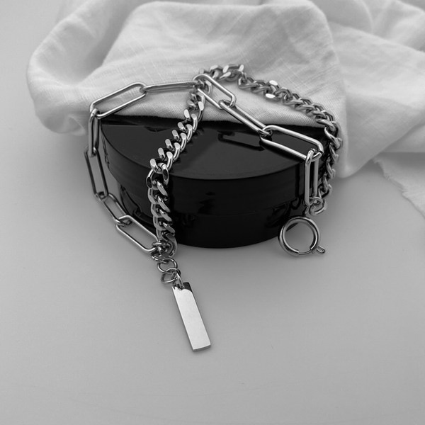 Γυναικείο βραχιόλι δύο σειρών σε ασημί χρώμα