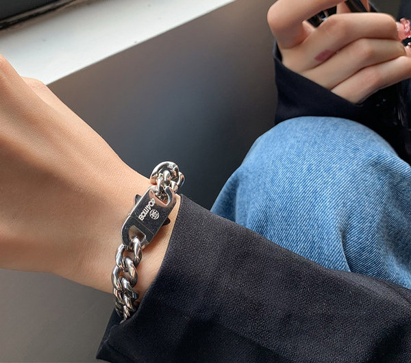 Γυναικείο βραχιόλι - ασημί χρώμα