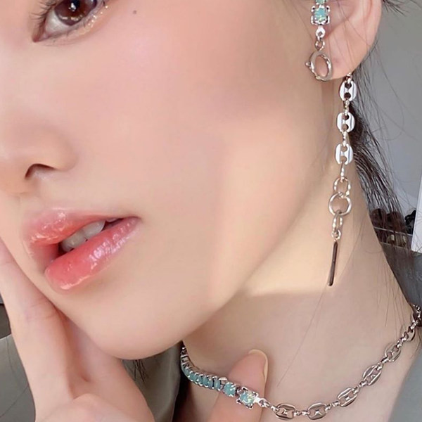 Choker cu lant de dama cu pietre si tricotat