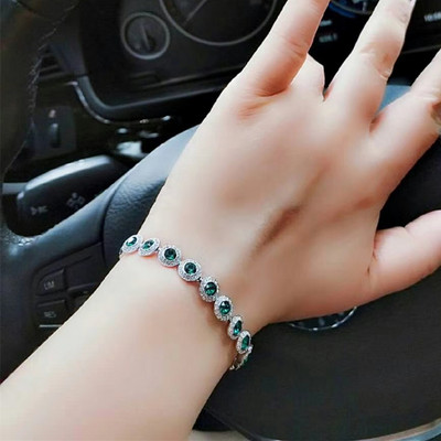 Κομψό γυναικείο βραχιόλι με στρογγυλές πέτρες σε διάφορα χρώματα