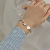 Γυναικείο ρυθμιζόμενο βραχιόλι σε ασημί χρώμα - φιλία