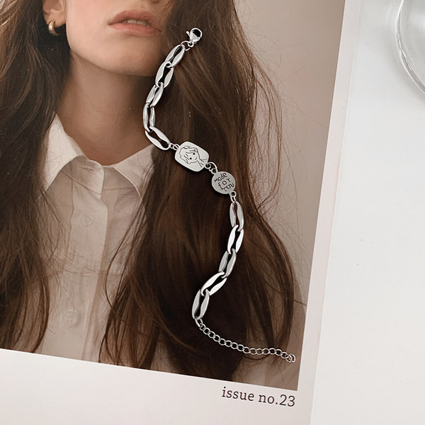 Γυναικείο ρυθμιζόμενο βραχιόλι σε ασημί χρώμα - φιλία