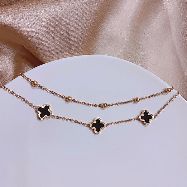 Μοντέρνο γυναικείο βραχιόλι με χάντρες και πέτρες