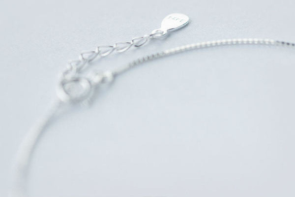 Γυναικείο βραχιόλι σε ασημί χρώμα