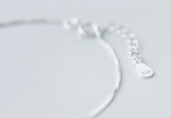 Γυναικείο βραχιόλι σε ασημί χρώμα