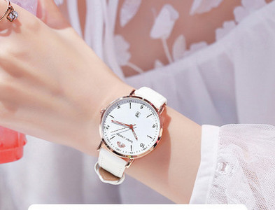 Κομψά γυναικεία ρολόγια με δερμάτινο ή μεταλλικό λουράκι