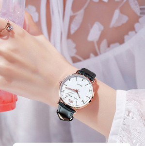 Κομψό γυναικείο ρολόι με στρογγυλό καντράν - δερμάτινο ή μεταλλικό λουράκι