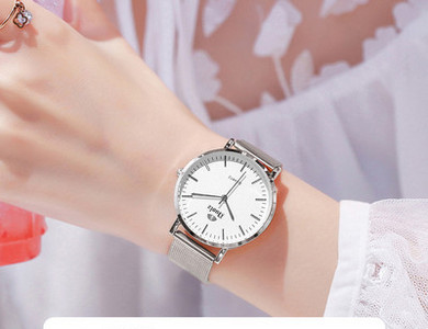 Κομψό γυναικείο ρολόι με στρογγυλό καντράν - δερμάτινο ή μεταλλικό λουράκι