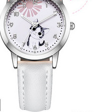 Γυναικείο καθημερινό ρολόι με στρογγυλό καντράν σε τρία μοντέλα