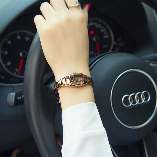 Ženski sat od nehrđajućeg čelika u srebrnoj i ružičastoj boji