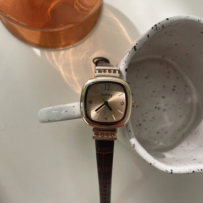 Ceas de dama zilnic mai multe modele